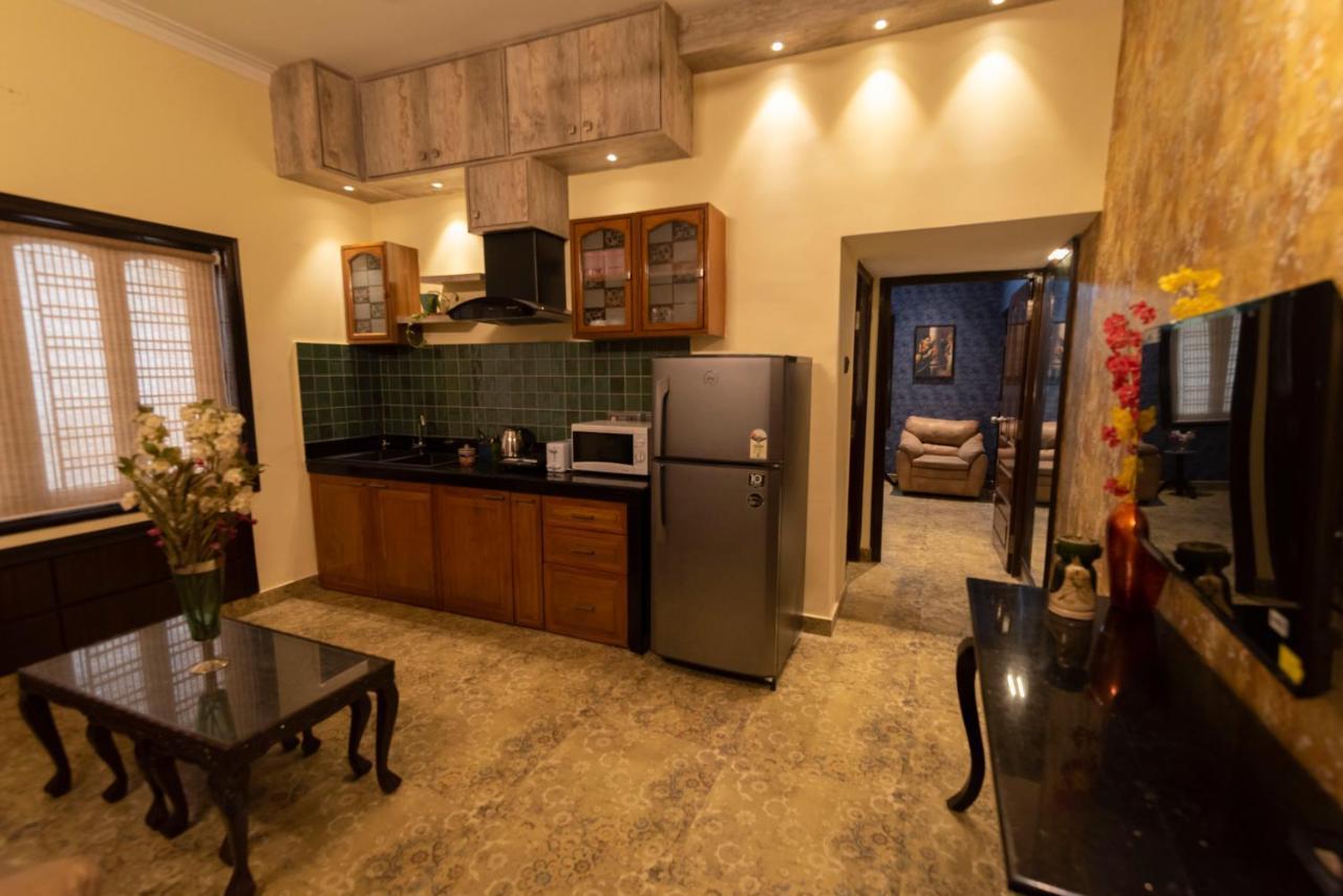 J'S Nest Hotel Kolkata Ngoại thất bức ảnh