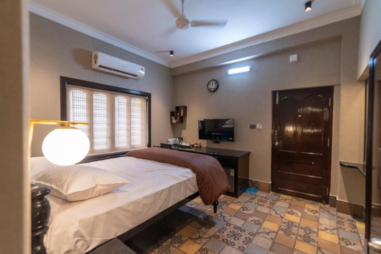 J'S Nest Hotel Kolkata Ngoại thất bức ảnh